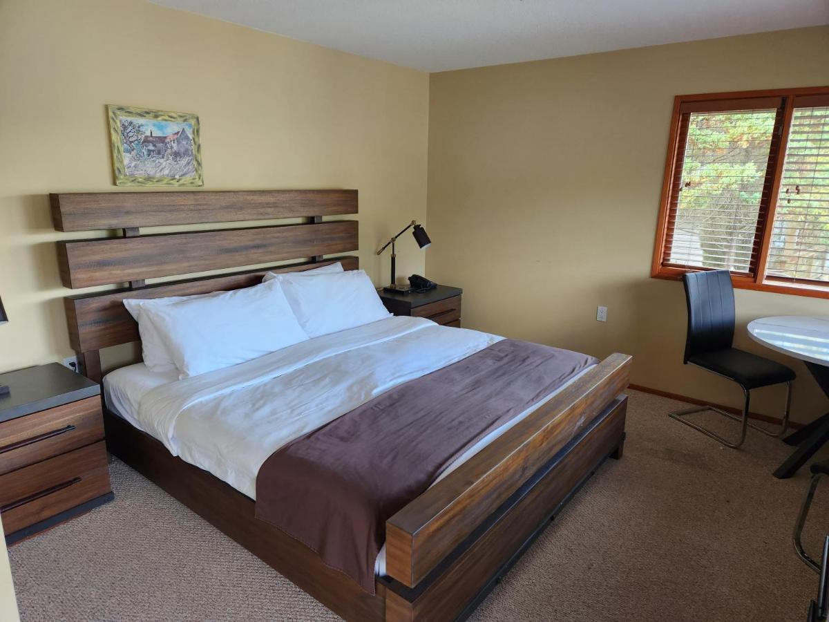 Sunshine Coast Resort Madeira Park Εξωτερικό φωτογραφία